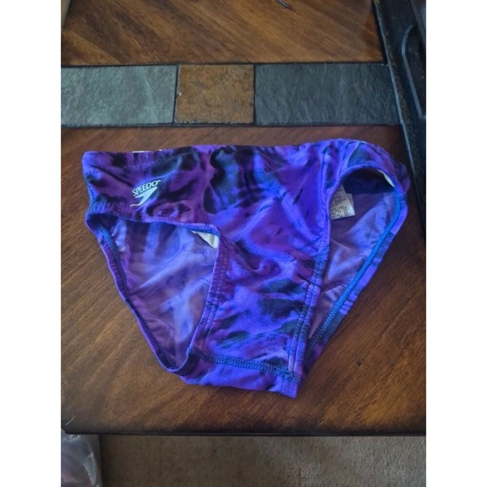 Purple /black abstract Speedo size small nwot